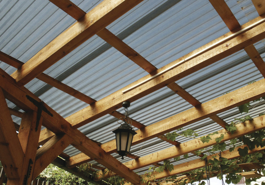 polikarbonát trapézlemez pergola kialakítés referencia fotó